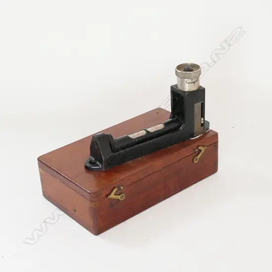 ADJUSTABLE (0º - 10º) SPIRIT LEVEL  BY WRAY, LONDON, IN BOX